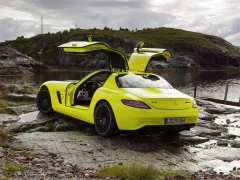 Mercedes-Benz SLS E-Cell Puzzle – kostenloses Online-Spiel