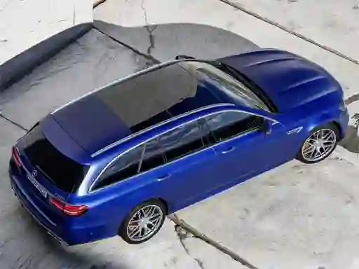 Mercedes Benz E63 Amg Estate Slide – kostenloses Online-Spiel