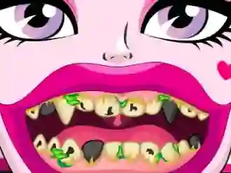 Draculaura Bad Teeth – kostenloses Online-Spiel