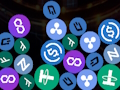Spiel Zusammenführen des Krypto-2048-Puzzles  Online